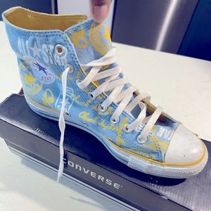 RARE CHUCK TAYLOR ALL STARS